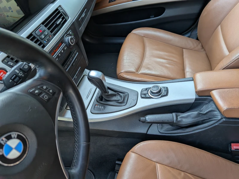 BMW 320 E91, снимка 9 - Автомобили и джипове - 53185086