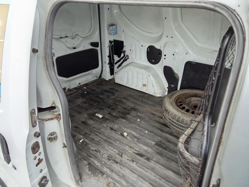 Dacia Dokker 1.5 Dci, снимка 8 - Автомобили и джипове - 53411163