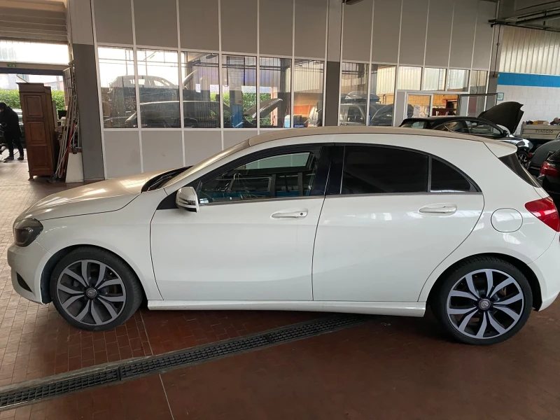 Mercedes-Benz A 180 CDI SPORT 109k.c UNIKAT ITALIA EURO 5B , снимка 5 - Автомобили и джипове - 53572778