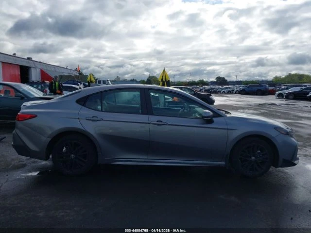 Toyota Camry * HYBRID* AWD* КОЖА* ПОДГРЕВ* ШИБИДАХ* , снимка 12 - Автомобили и джипове - 54719180