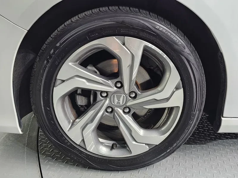 Honda Accord Generation 1.5 Turbo, снимка 10 - Автомобили и джипове - 56068767