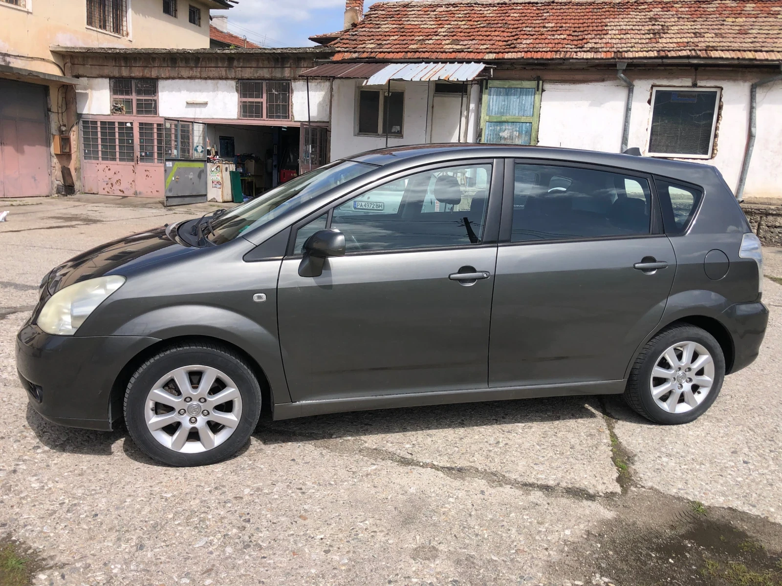 Toyota Corolla verso 1, 6 VVTI - изображение 2