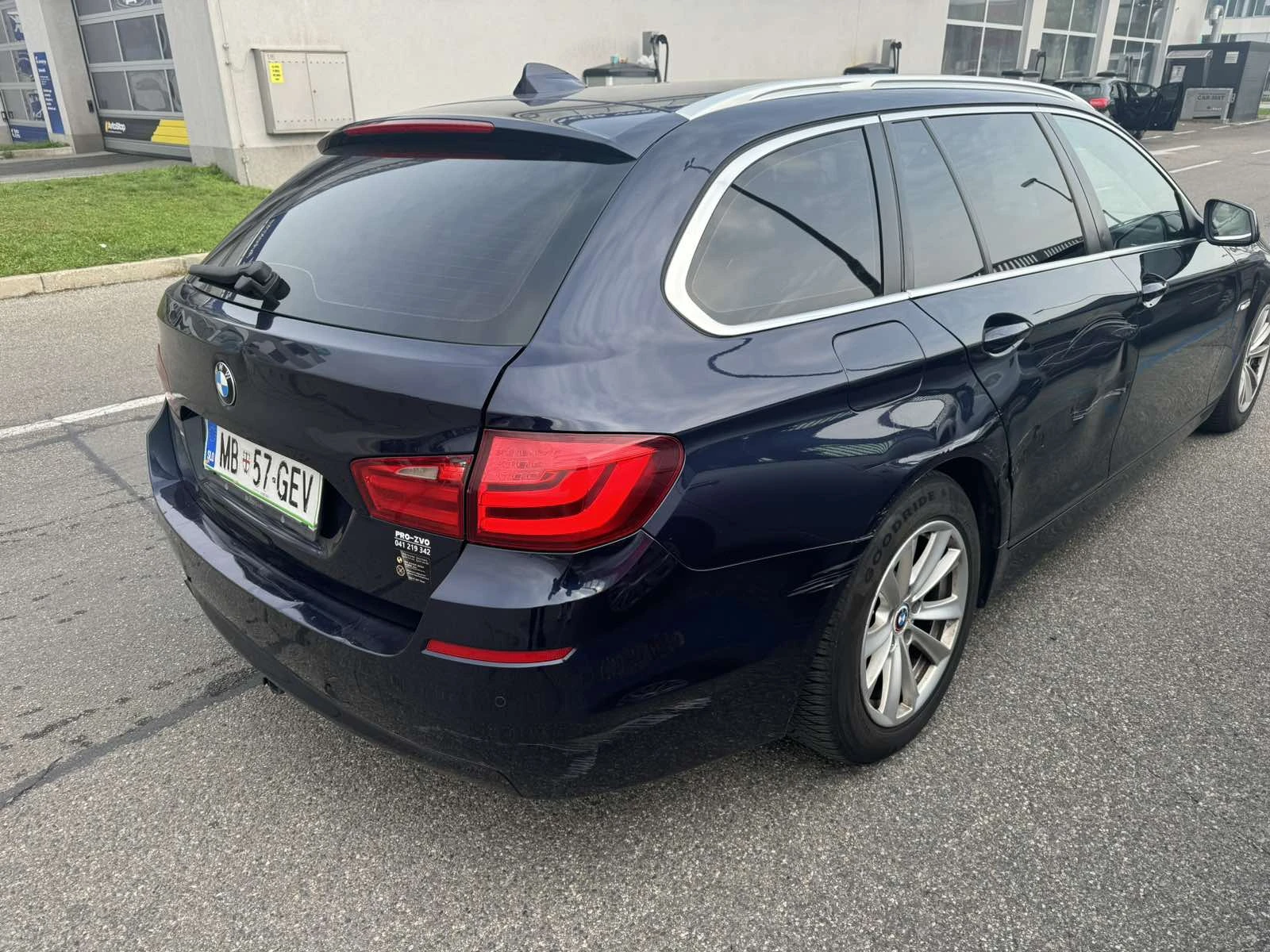 BMW 520 2.0D avtomat - [1] 