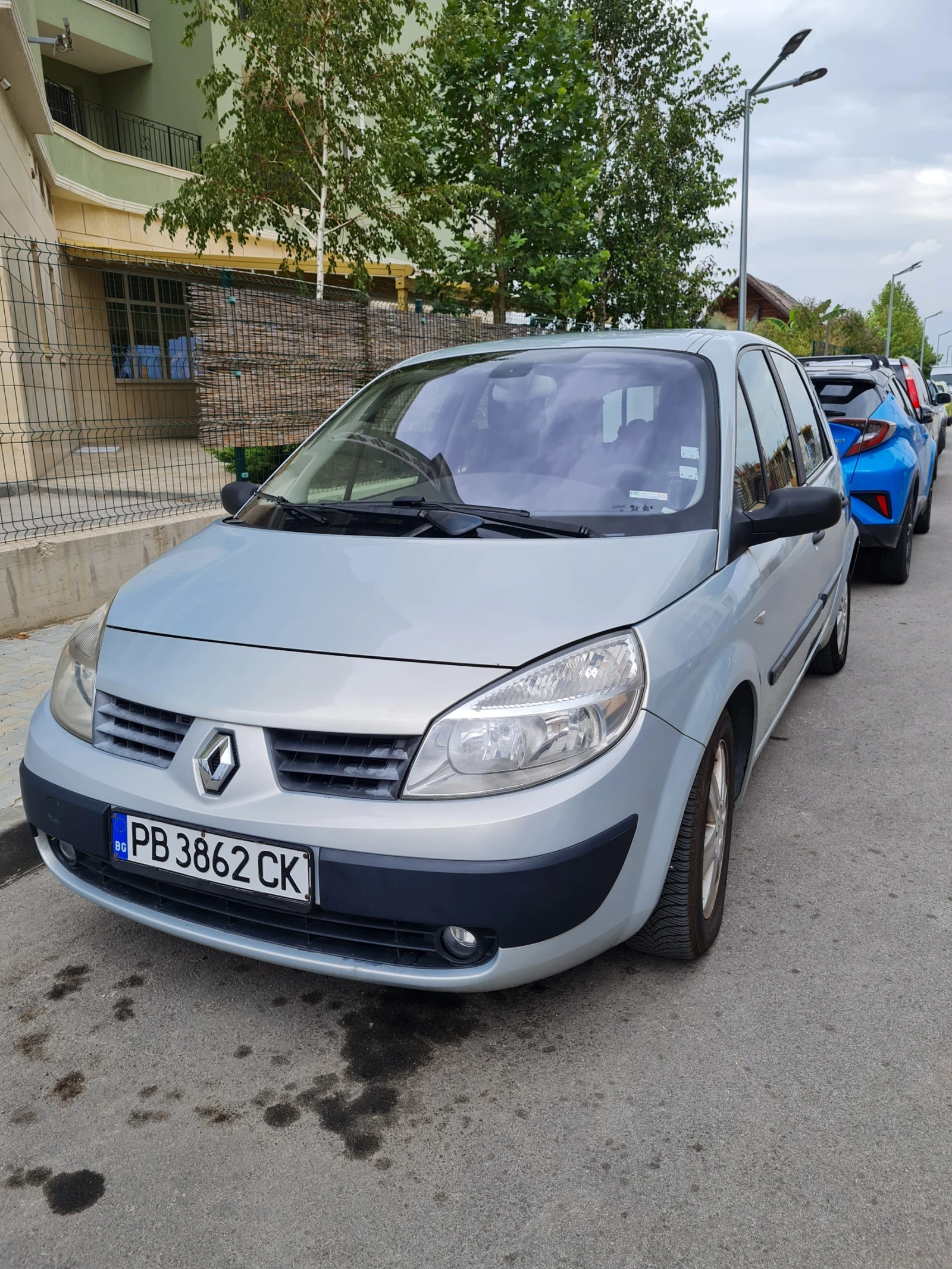 Renault Scenic 1.4 - изображение 2