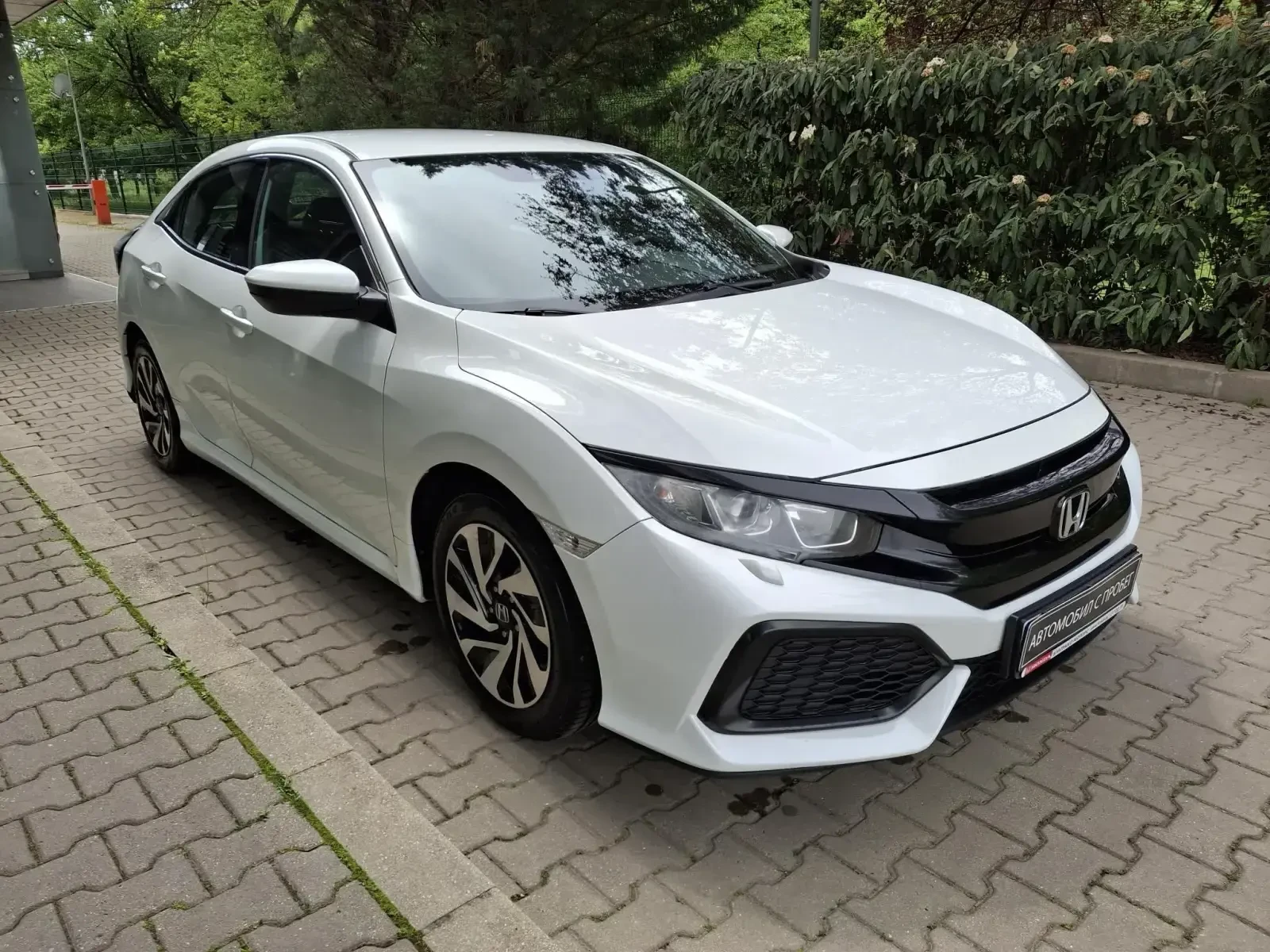 Honda Civic 1.0 V-TEC Comfort  - изображение 3