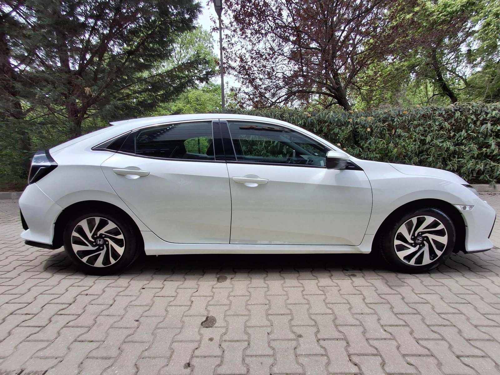 Honda Civic 1.0 V-TEC Comfort  - изображение 4