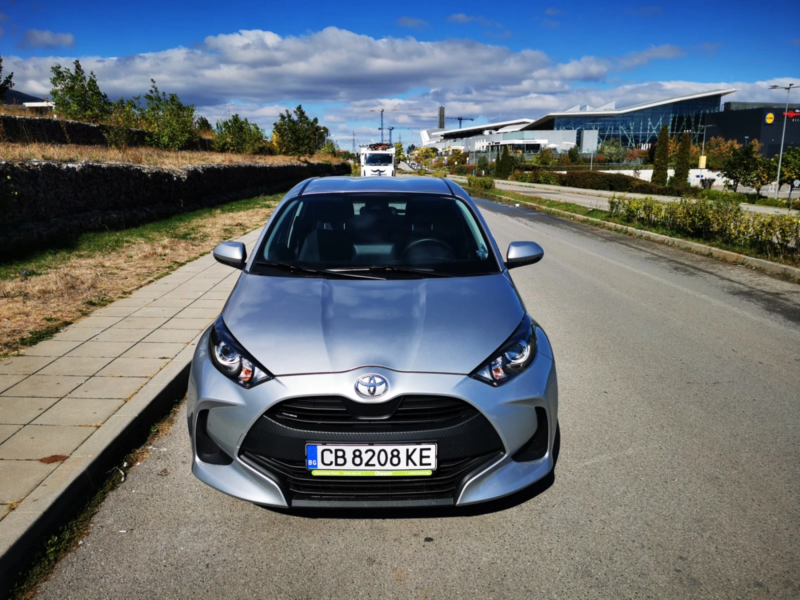 Toyota Yaris 2900лв за получаване, 1, 5 безин -автоматик CVT - изображение 2