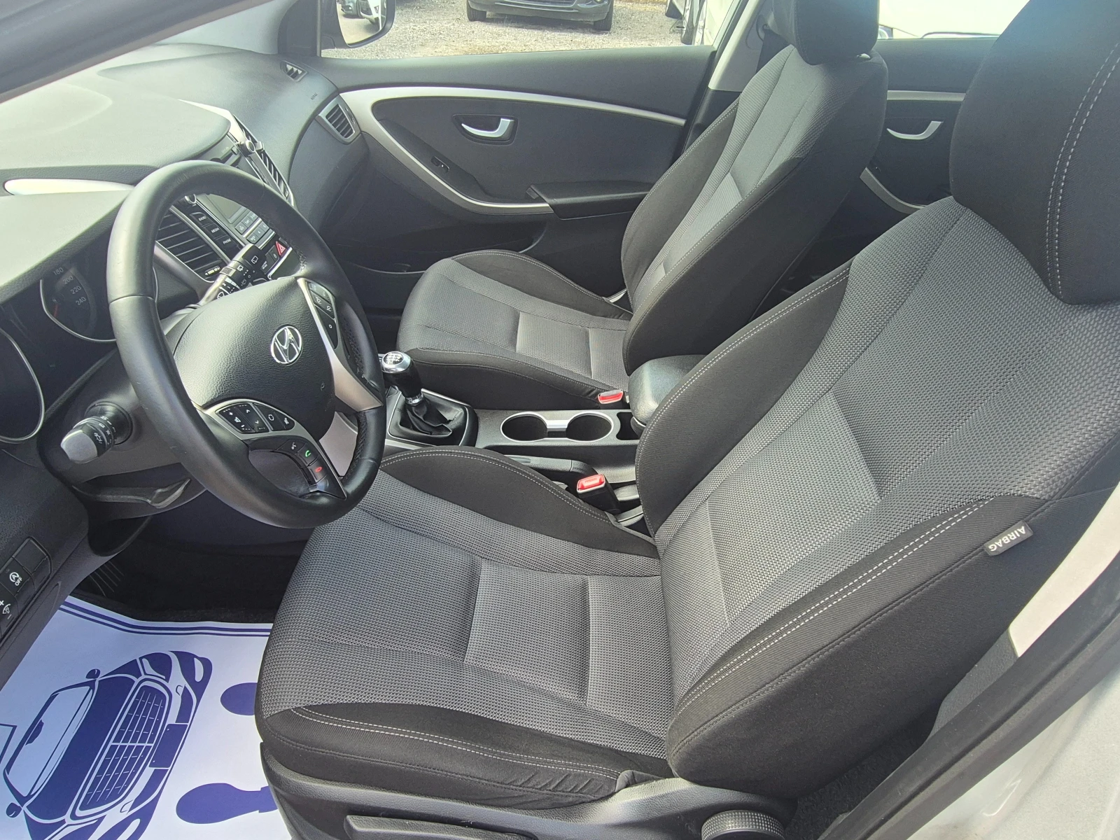 Hyundai I30 1.6CRDI - изображение 8