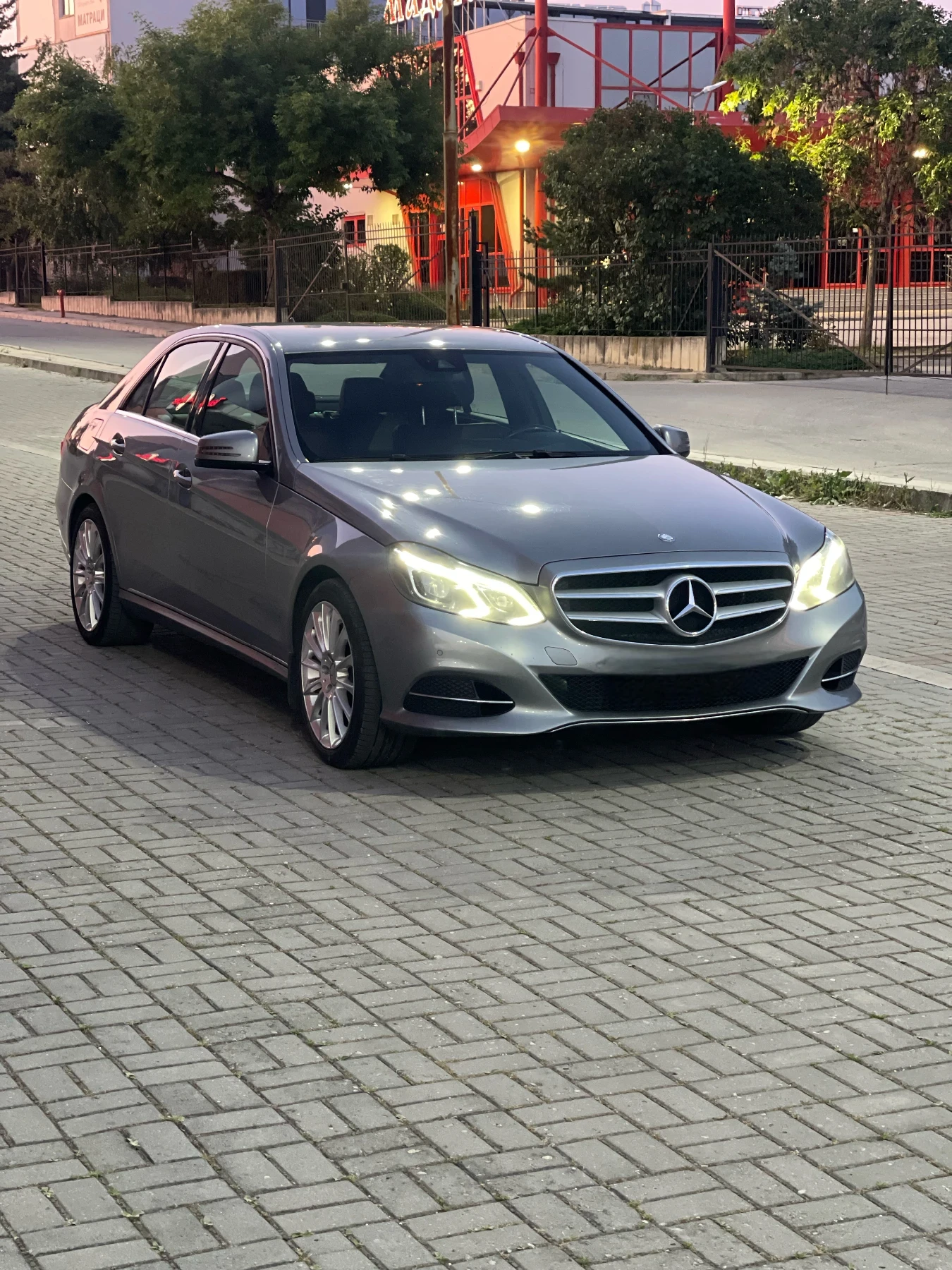 Mercedes-Benz E 200 2.0 CDI - изображение 5