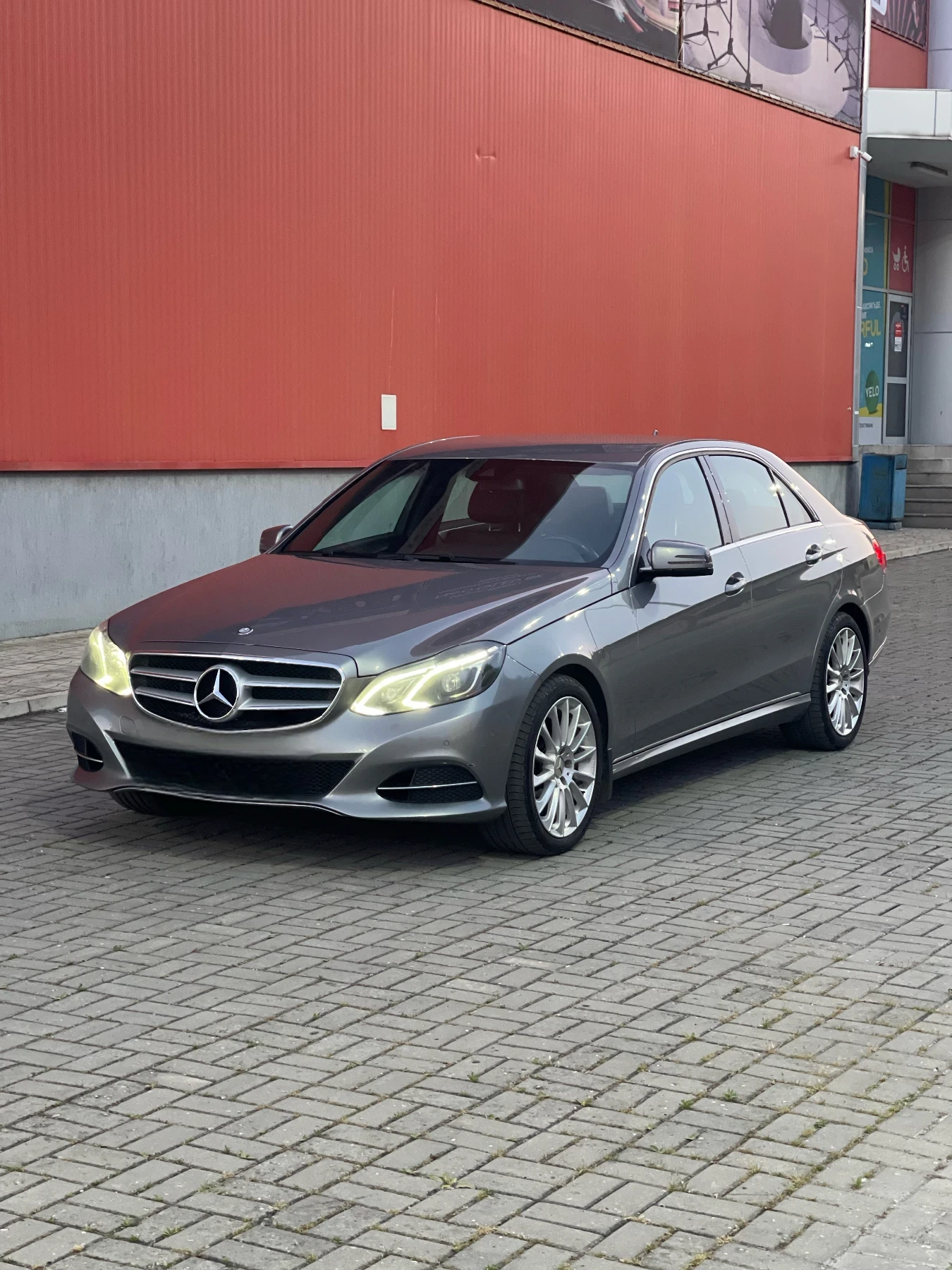 Mercedes-Benz E 200 2.0 CDI - изображение 3