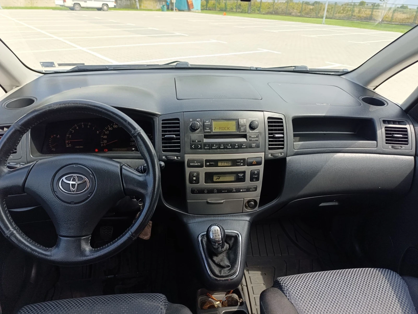 Toyota Corolla verso 1.6 VVT-i Бензин110 к.с.Гаранция  - изображение 10