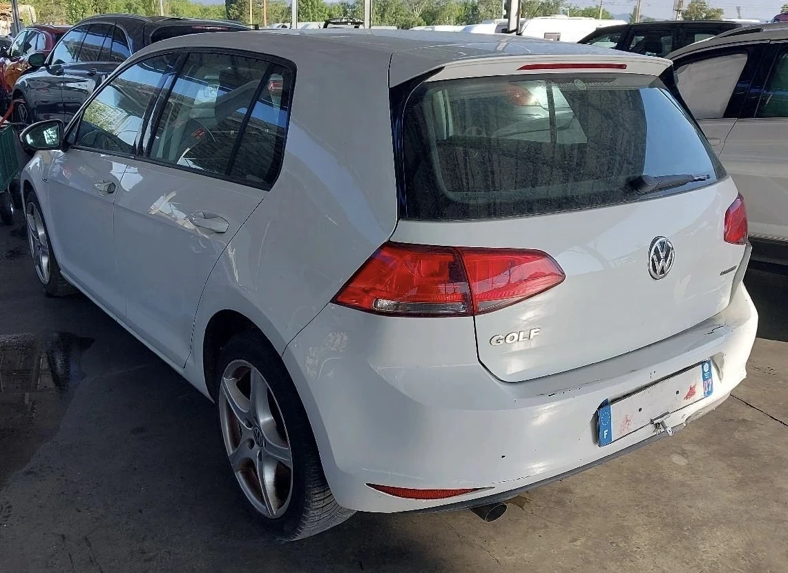 VW Golf 1.6TDI BLUE MOTION - изображение 5