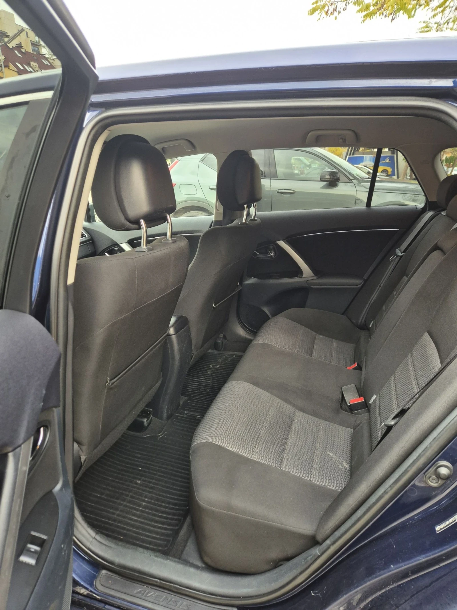 Toyota Avensis 1.6i Facelift  | Mobile.bg   11