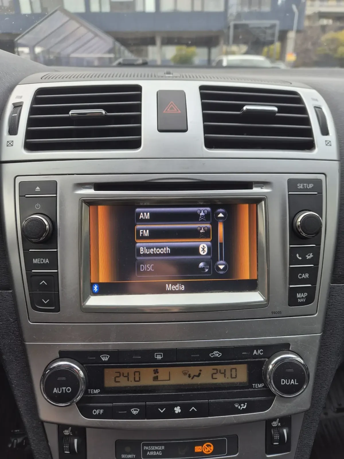 Toyota Avensis 1.6i Facelift  | Mobile.bg   14