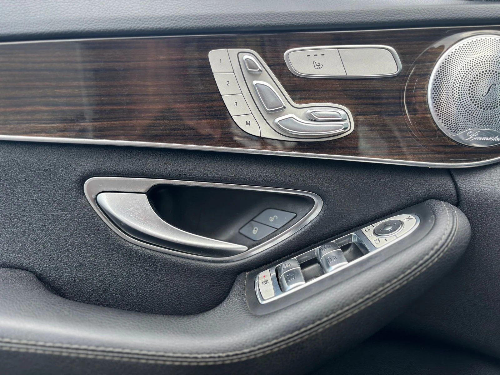 Mercedes-Benz C 300 4MATIC Burmester Surround Sound System | Mobile.bg   13