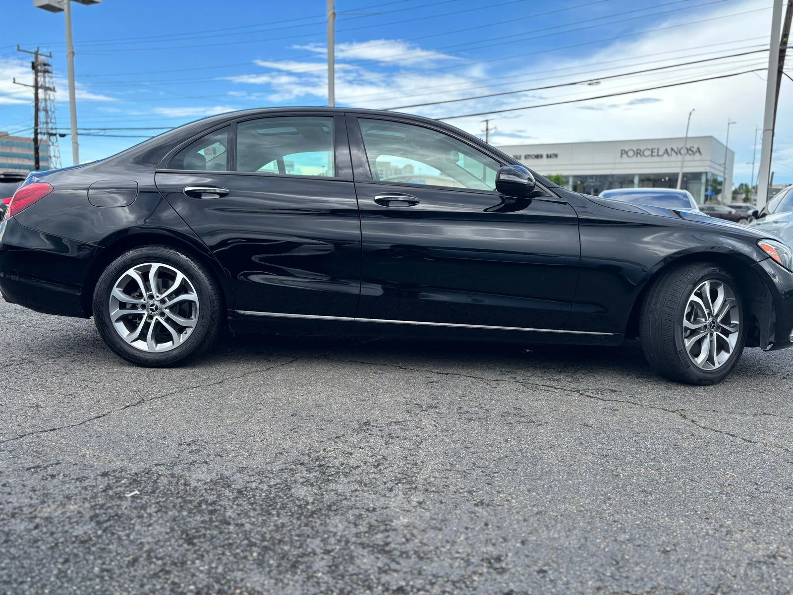 Mercedes-Benz C 300 4MATIC Burmester Surround Sound System | Mobile.bg   8