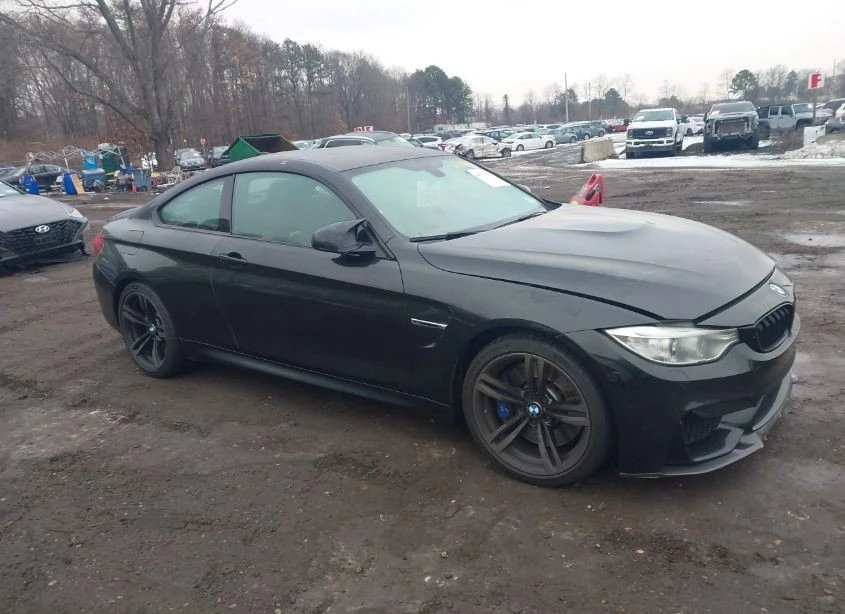 BMW M4 2015 BMW M4 - изображение 4