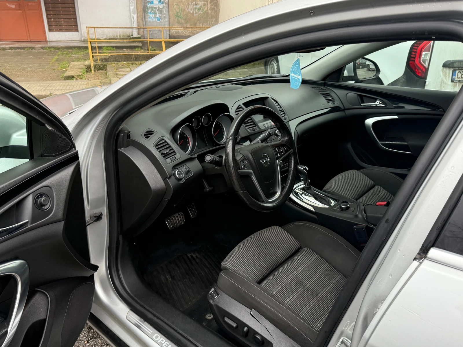 Opel Insignia 249�.�. 4�4  | Mobile.bg � ����������� 9