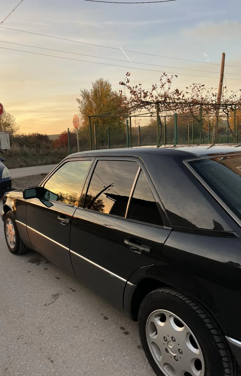 Mercedes-Benz 124 300 - изображение 7