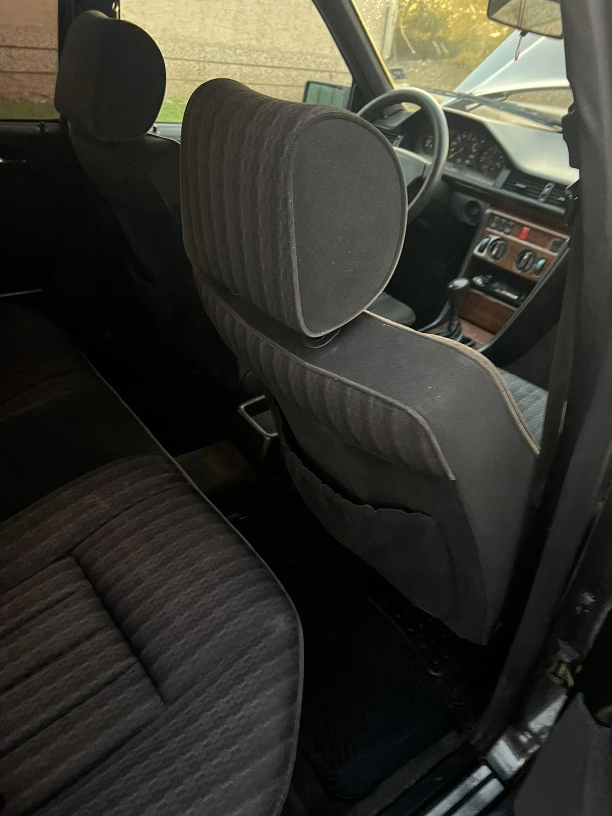 Mercedes-Benz 124 300 - изображение 5