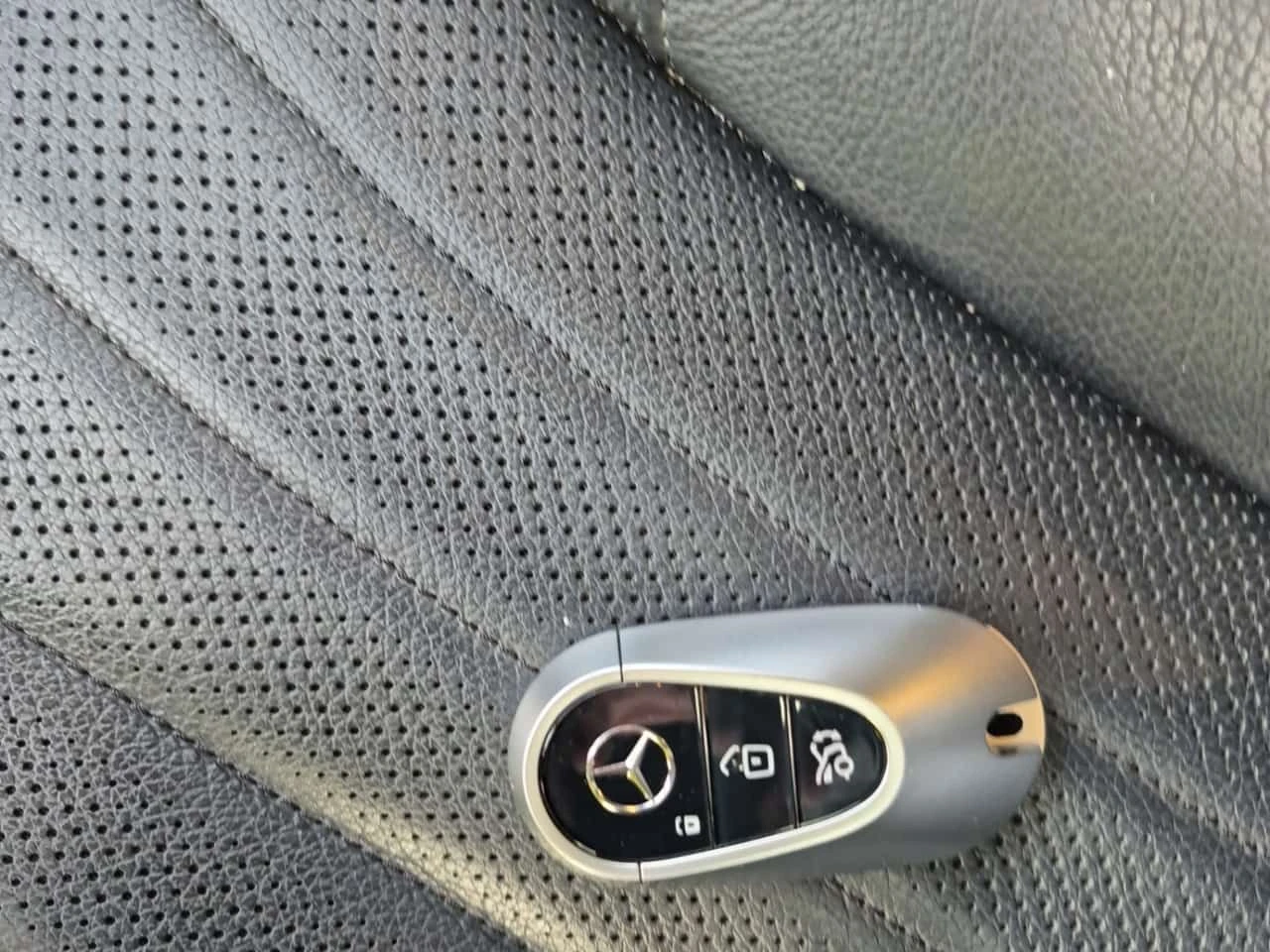 Mercedes-Benz EQS 450| 360| HUD| PANO| CARFAX  | Mobile.bg � ����������� 10