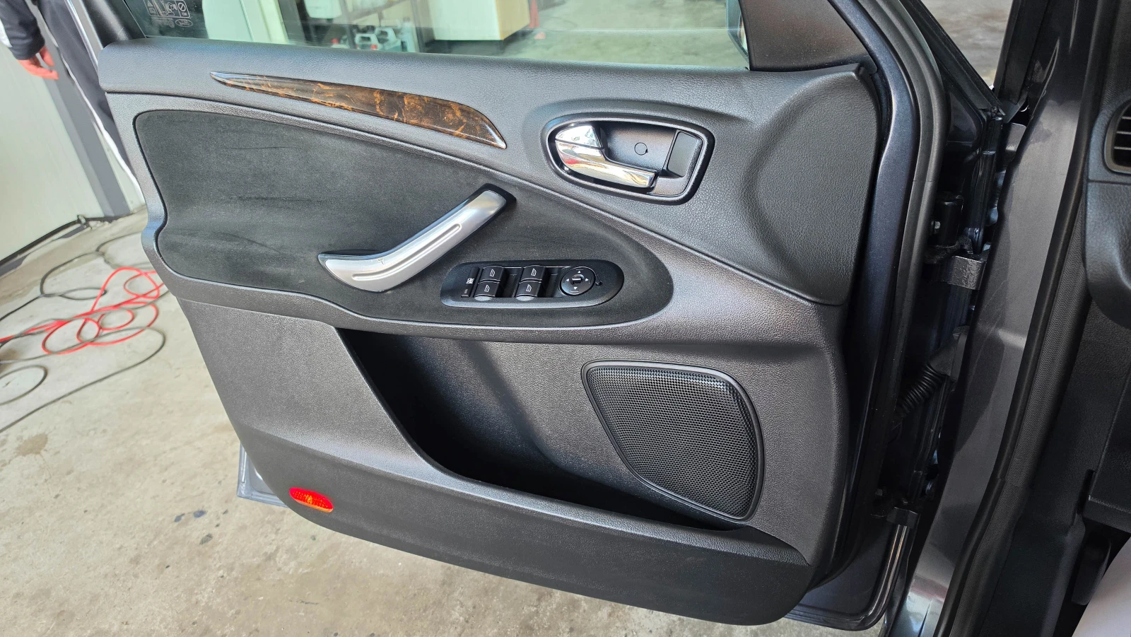 Ford Galaxy 2.0* 140кс* 7места, снимка 14 - Автомобили и джипове - 54790636