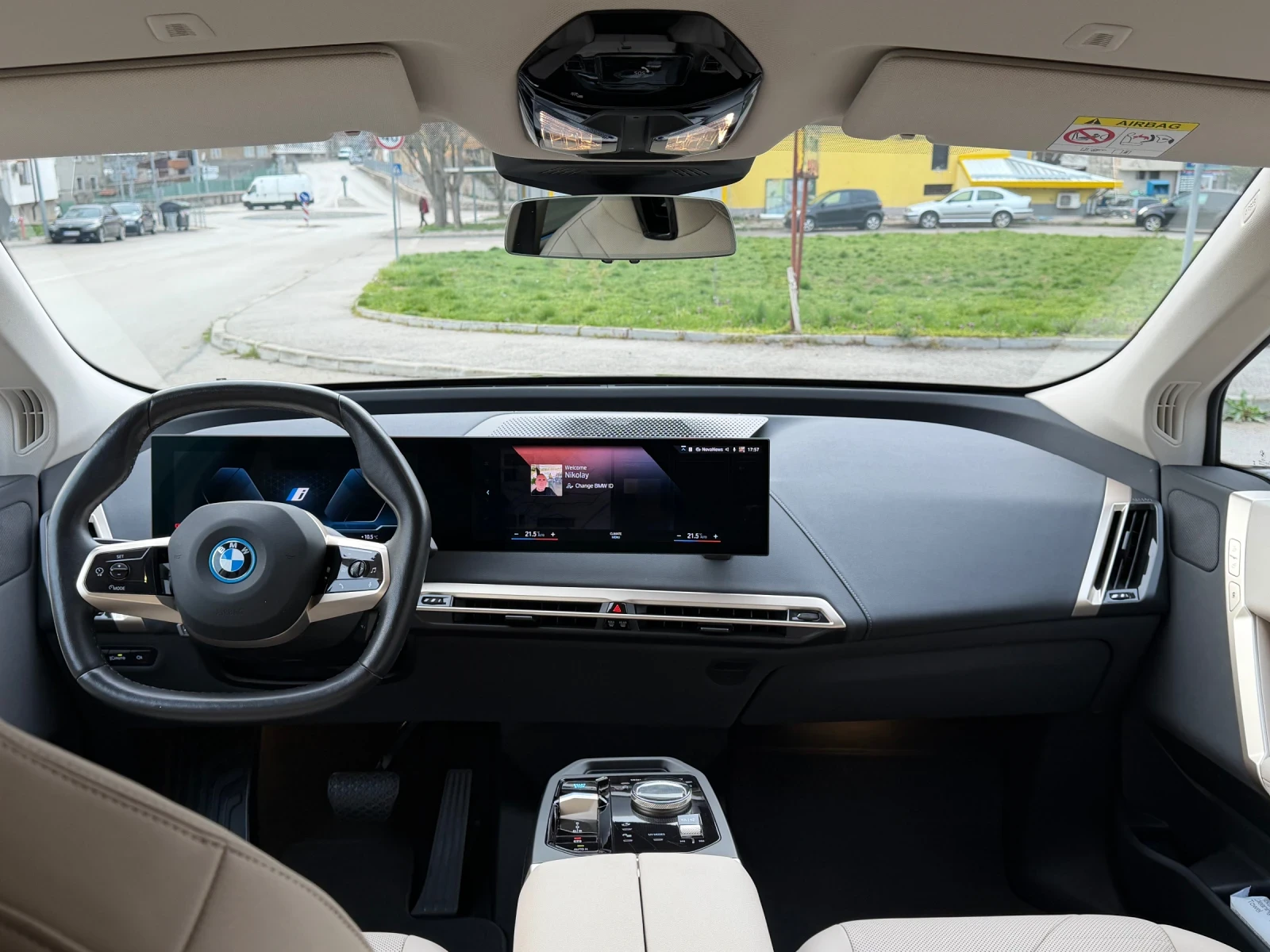 BMW iX, снимка 9 - Автомобили и джипове - 55318004
