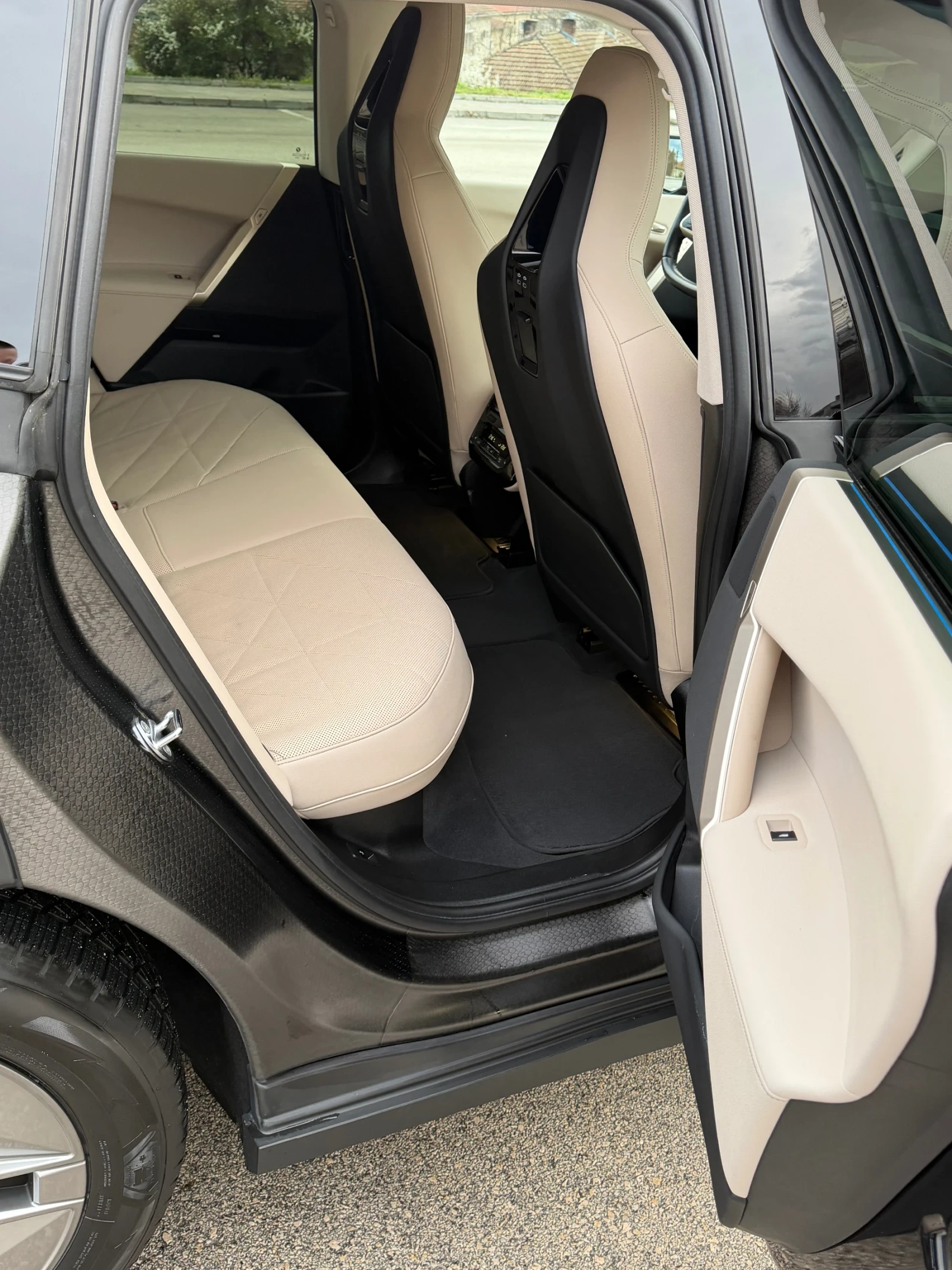 BMW iX, снимка 8 - Автомобили и джипове - 55318004