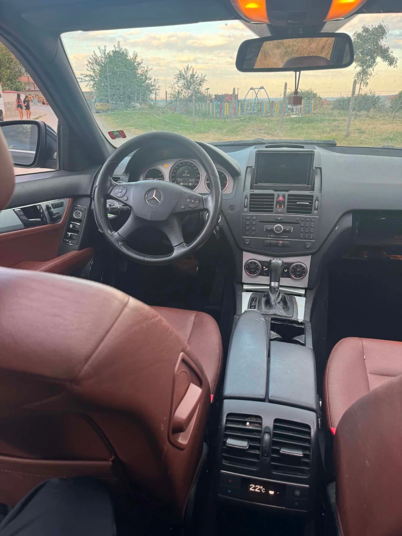 Mercedes-Benz C 220, снимка 11 - Автомобили и джипове - 55676142