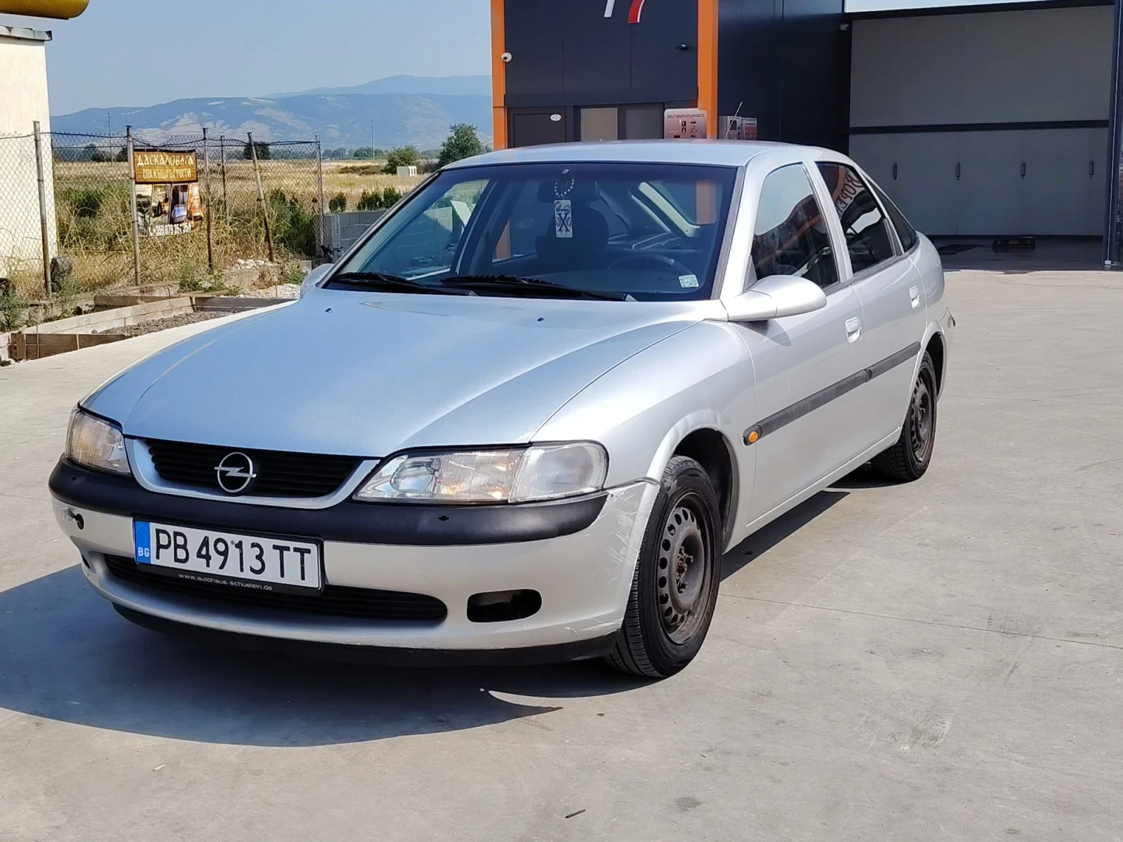 Opel Vectra 1.6 75, снимка 2 - Автомобили и джипове - 55707088