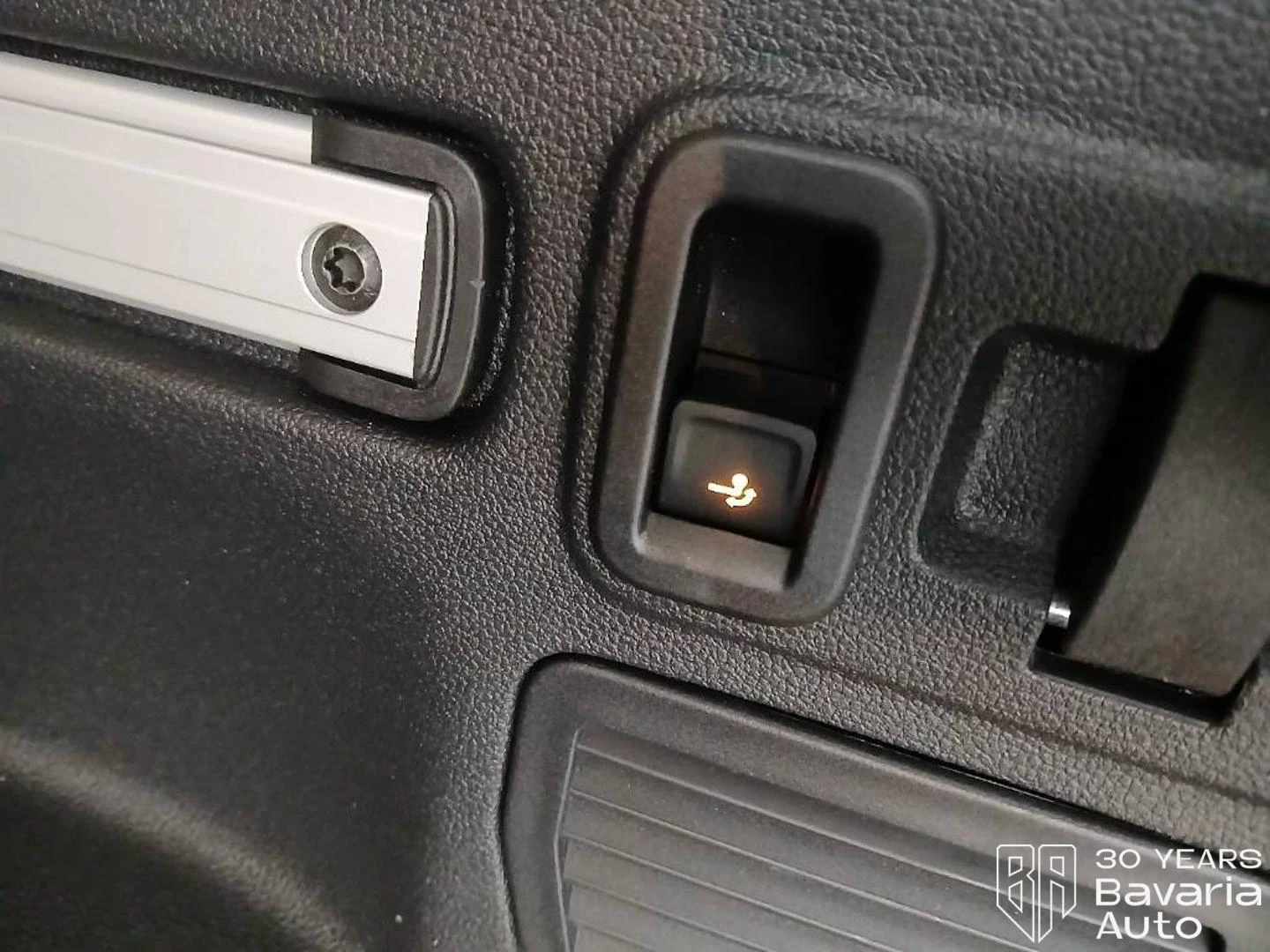 VW Touran Comfortline DSG Easy Open, снимка 14 - Автомобили и джипове - 56135227