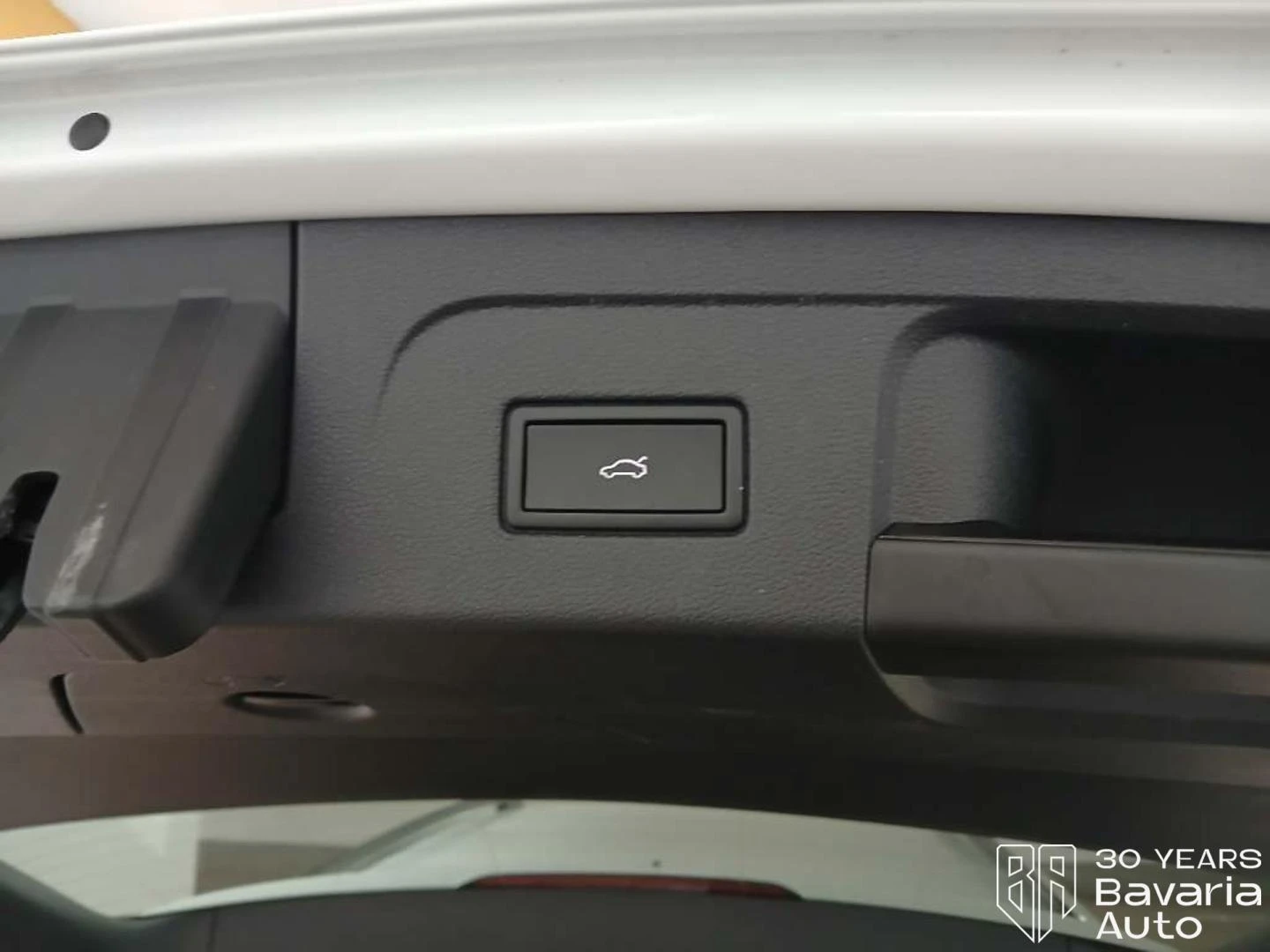 VW Touran Comfortline DSG Easy Open, снимка 12 - Автомобили и джипове - 56135227