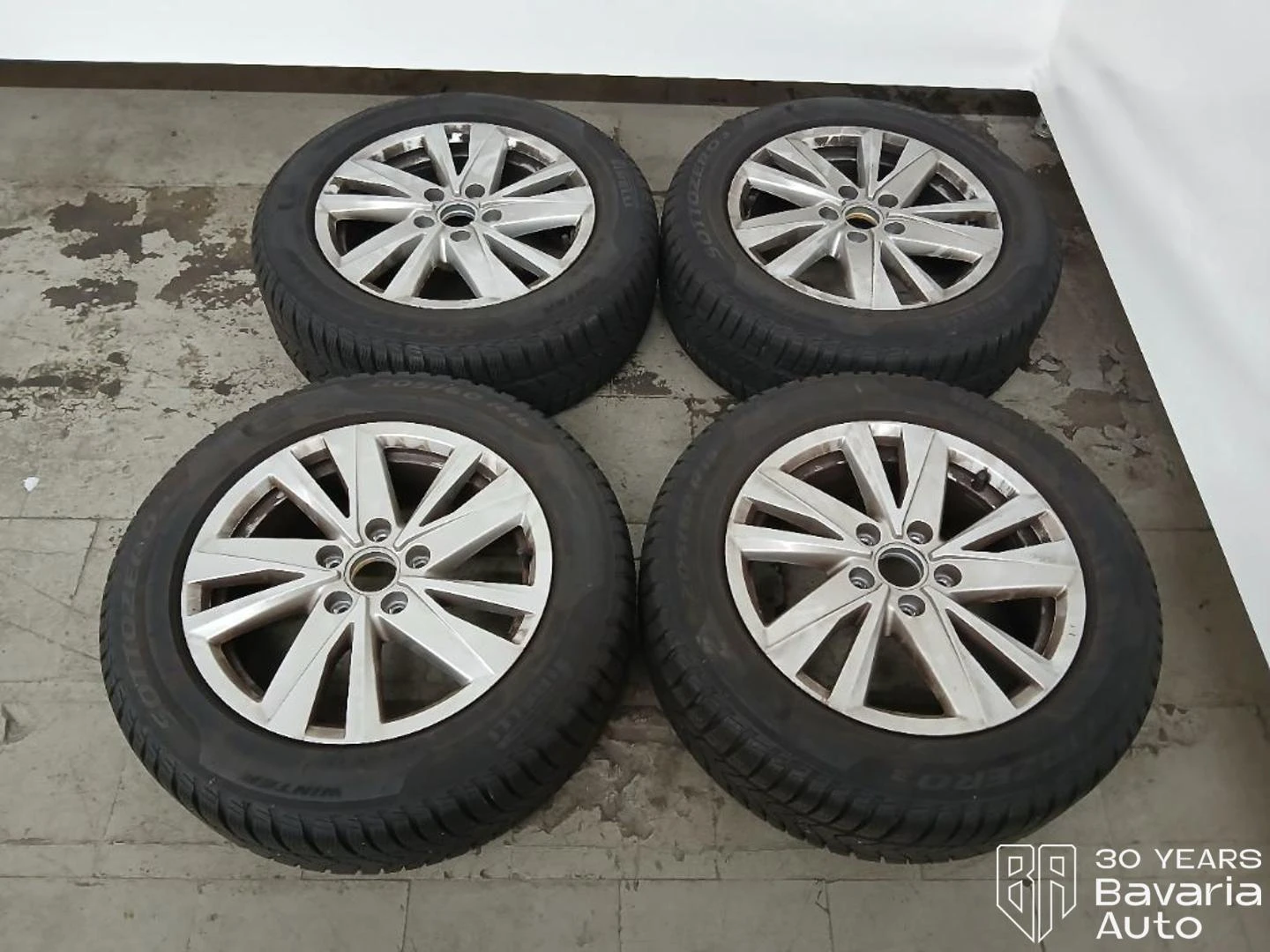 VW Touran Comfortline DSG Easy Open, снимка 17 - Автомобили и джипове - 56135227
