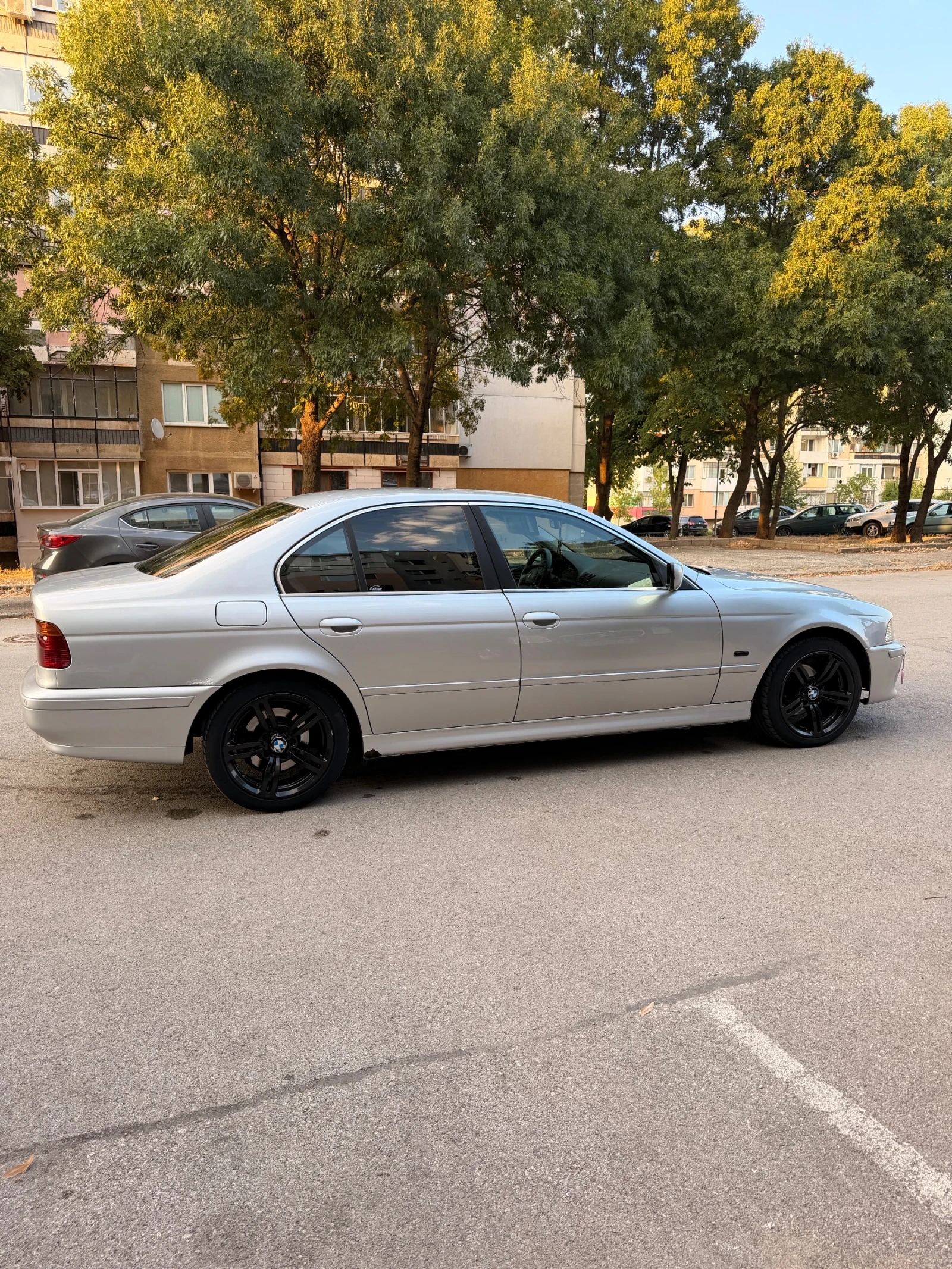 BMW 525, снимка 3 - Автомобили и джипове - 56175831
