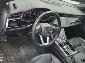 Audi Q8 55TFSi * S LINE * ОБДУХВАНЕ * DISTRONIC * CARFAX *, снимка 7