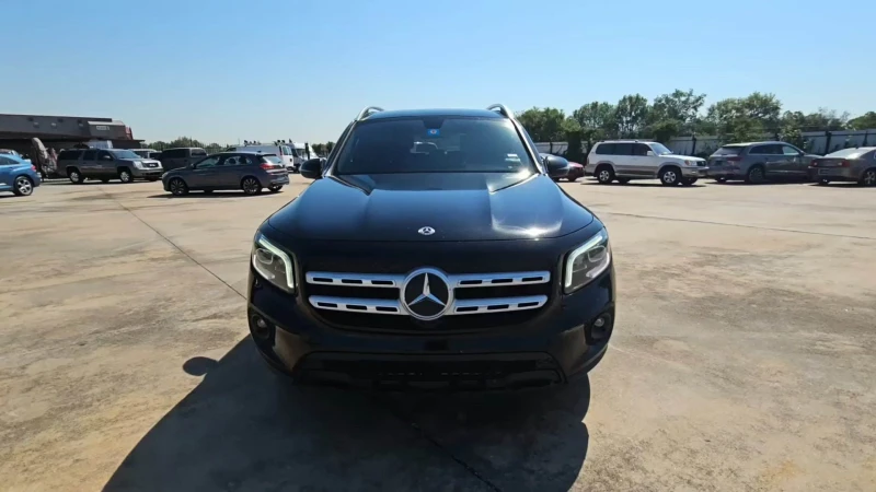 Mercedes-Benz GLB 250* 7 МЕСТА* ПОДГРЕВ* BLIND SPOT* KEYLESS GO, снимка 1 - Автомобили и джипове - 48463141