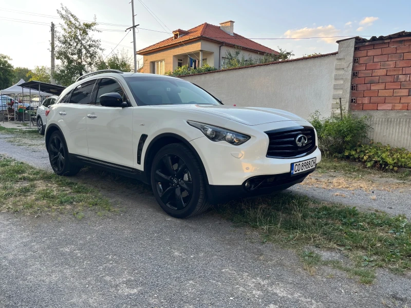 Infiniti QX70 Black edition 