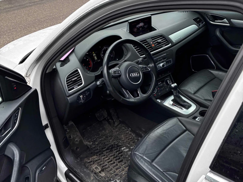 Audi Q3 QUATTRO TECHNIK * S LINE* ПОДГРЕВИ* ПАНОРАМА* , снимка 8 - Автомобили и джипове - 53587105