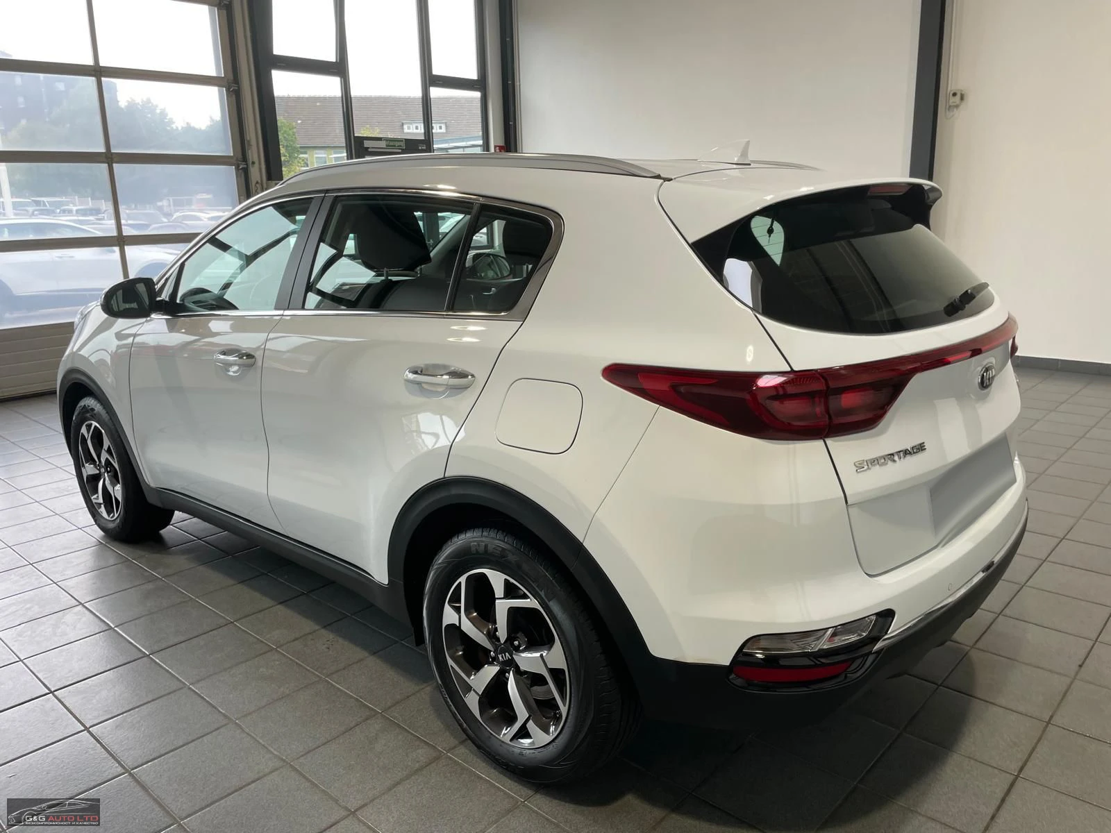 Kia Sportage VISION/136HP/NAVI/LED/TSR/273b - изображение 5