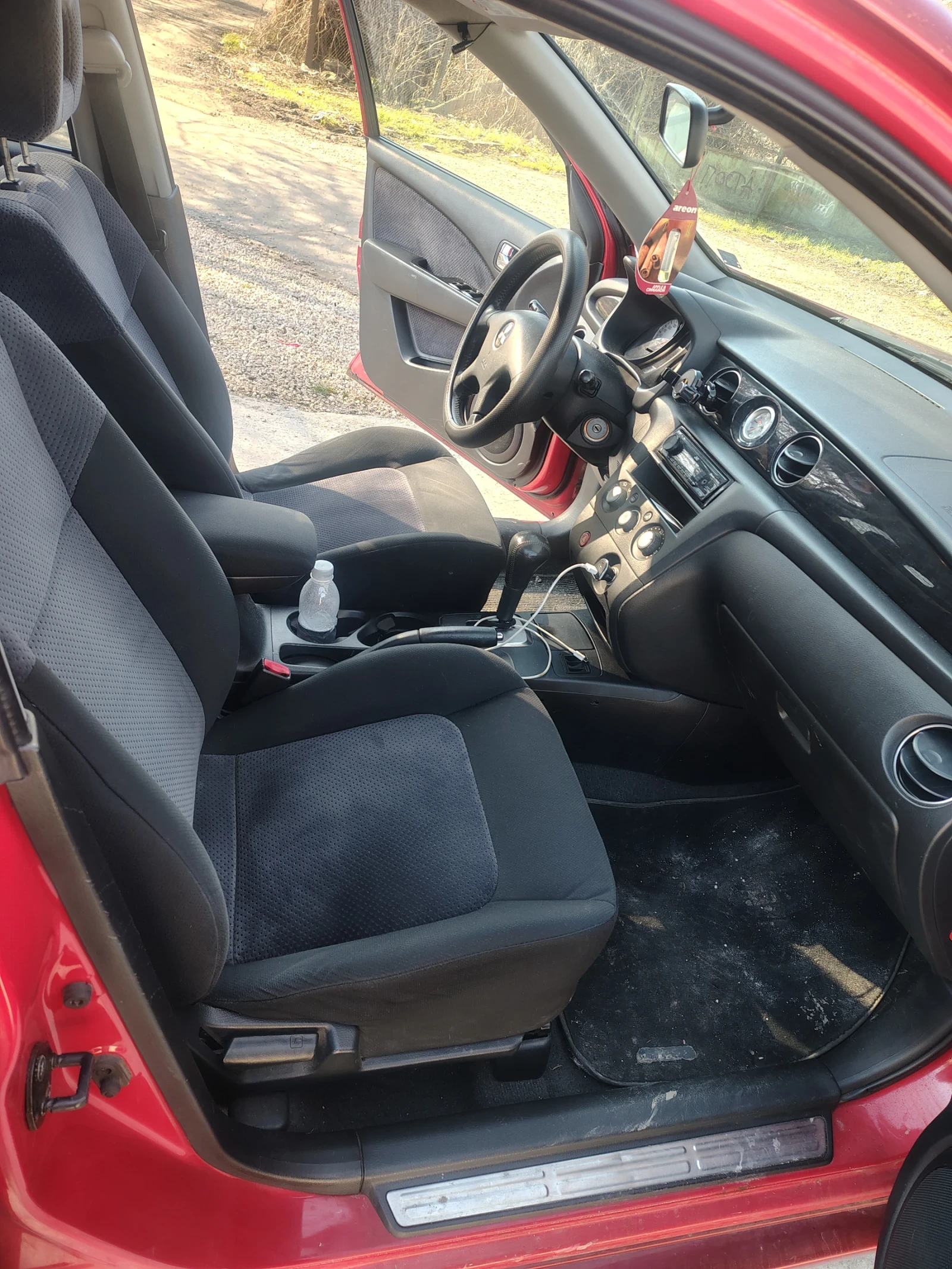 Mitsubishi Outlander 2.4 бензин автоматик, снимка 9 - Автомобили и джипове - 53801694