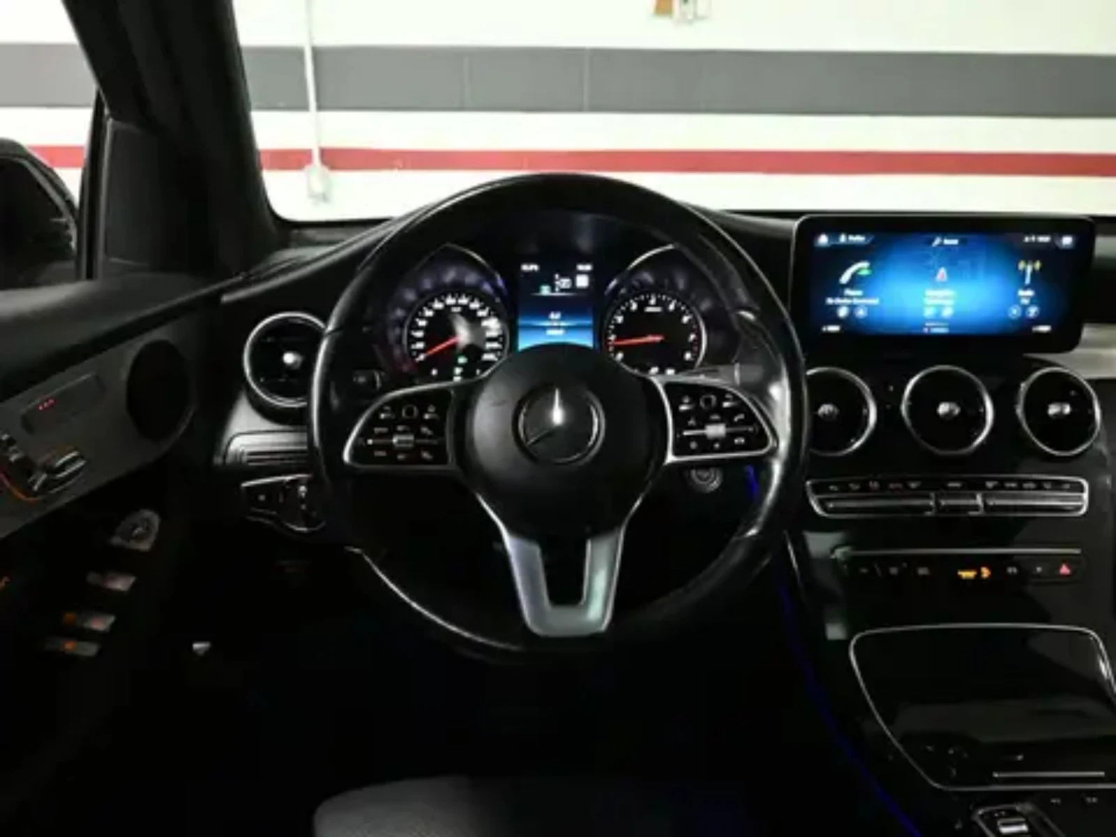 Mercedes-Benz GLC 300 2021/FACE/80200KM/PANO/DISTR/LANE/360/4X4, снимка 9 - Автомобили и джипове - 53894536