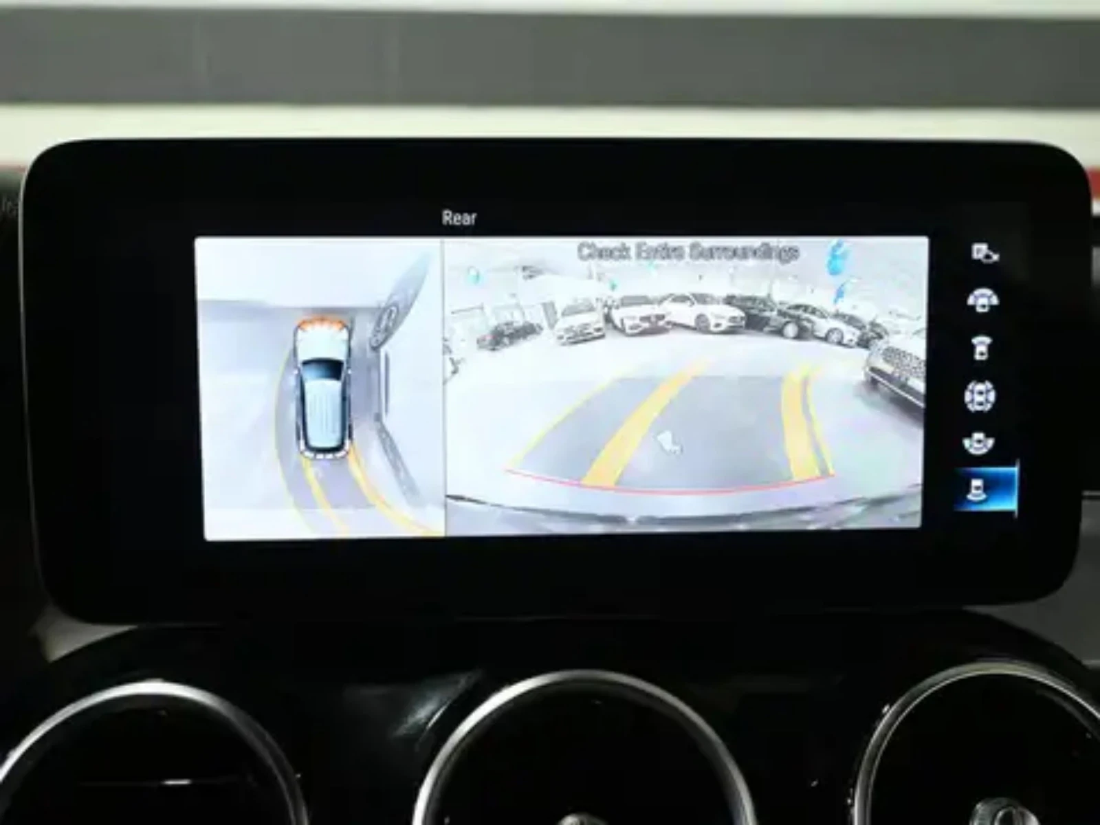 Mercedes-Benz GLC 300 2021/FACE/80200KM/PANO/DISTR/LANE/360/4X4, снимка 17 - Автомобили и джипове - 53894536