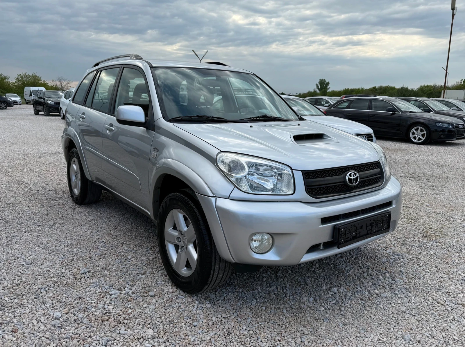 Toyota Rav4 2.0D4D* 116k.c* 4x4* ITALY, снимка 2 - Автомобили и джипове - 54355988