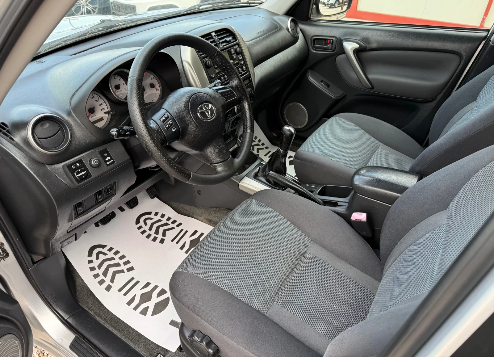 Toyota Rav4 2.0D4D* 116k.c* 4x4* ITALY, снимка 7 - Автомобили и джипове - 54355988