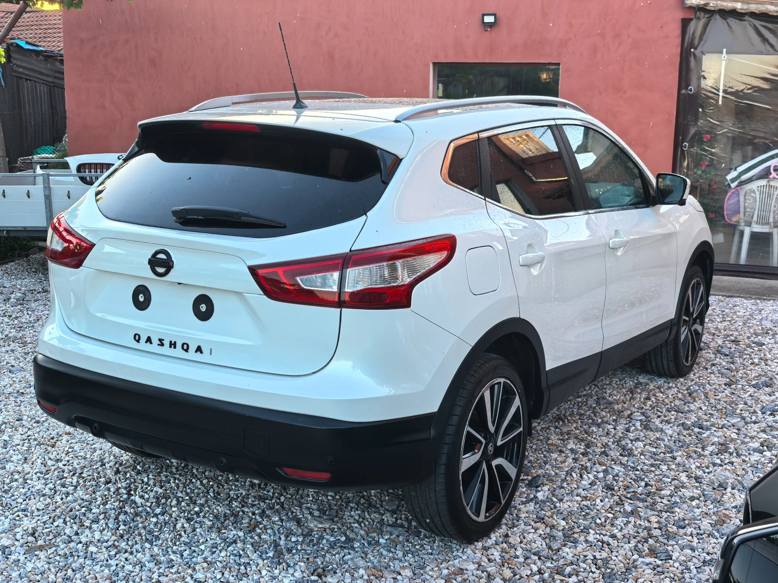 Nissan Qashqai, снимка 4 - Автомобили и джипове - 54555825