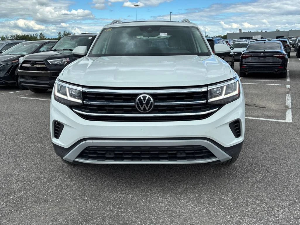 VW Atlas Highline * Fender * 7 места * Пано, снимка 2 - Автомобили и джипове - 54942786