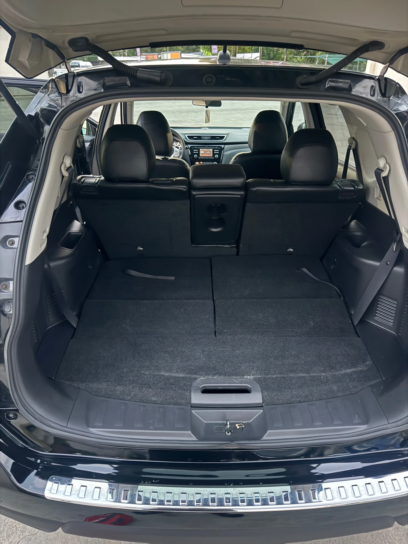 Nissan Rogue SPORT, снимка 12 - Автомобили и джипове - 55565183