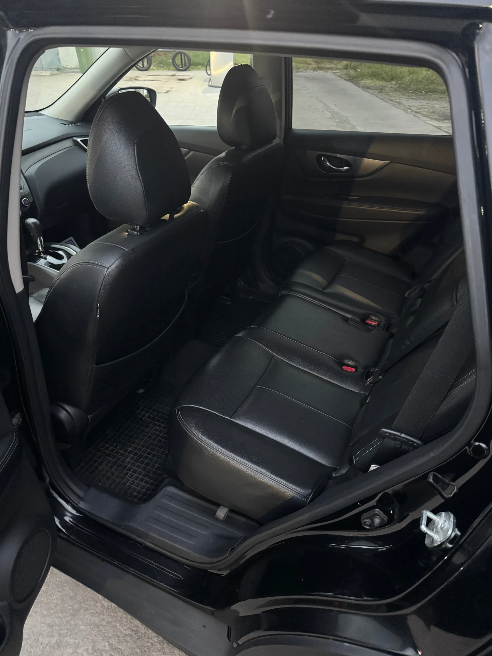 Nissan Rogue SPORT, снимка 11 - Автомобили и джипове - 55565183