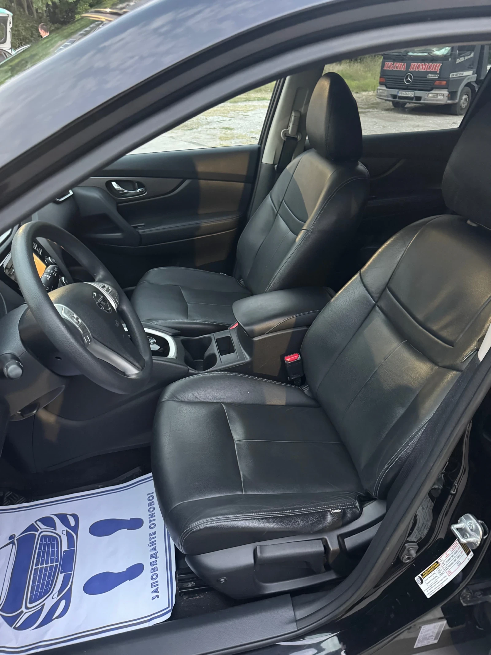 Nissan Rogue SPORT, снимка 8 - Автомобили и джипове - 55565183
