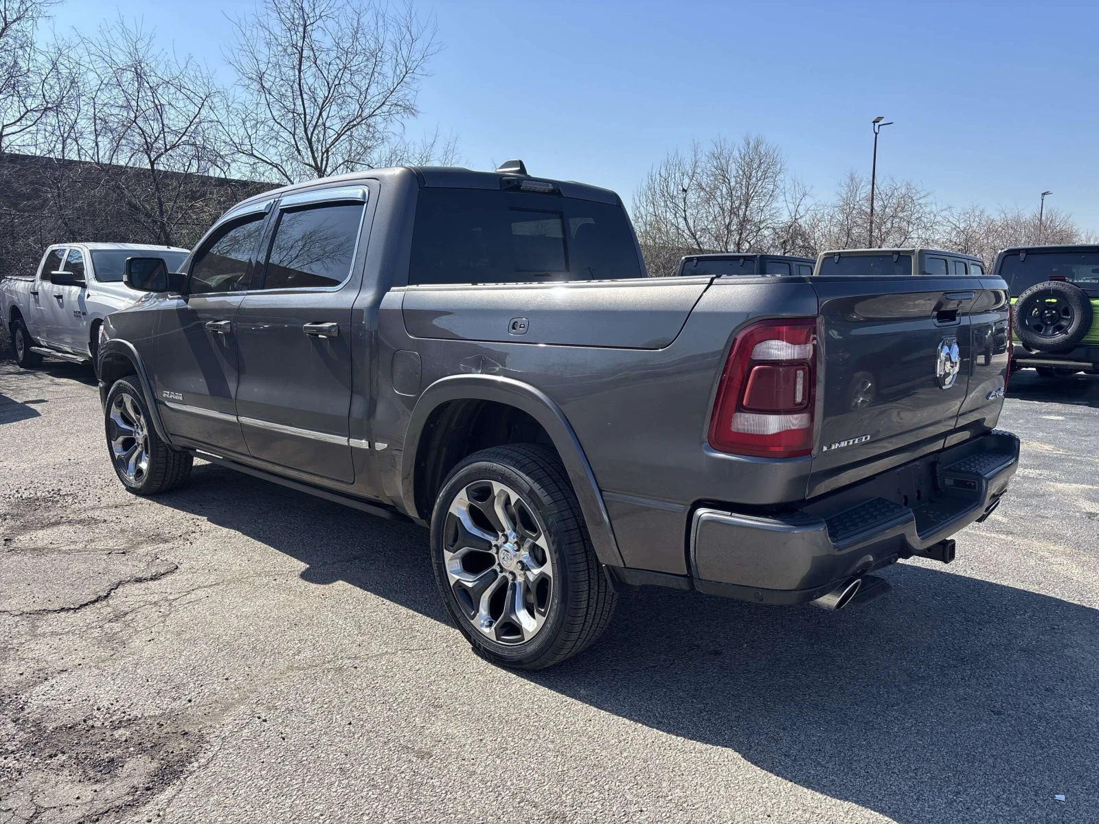 Dodge RAM 1500 * LIMITED* * 4X4* * HEMI* * PANORAMIC SUNROOF* * R, снимка 7 - Автомобили и джипове - 55836876